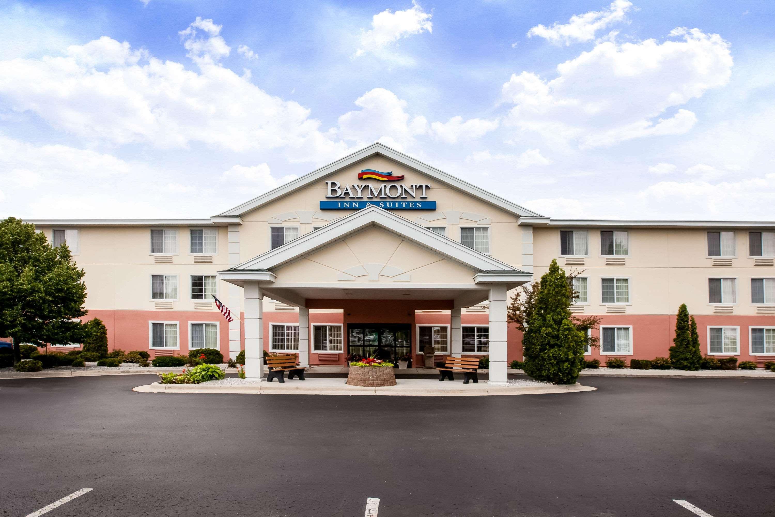 HOTEL BAYMONT BY WYNDHAM MACKINAW CITY, MI 3* (United States) - from £ 56 |  HOTELMIX